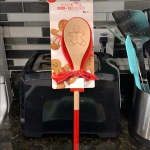 Set of two gingerbread spoon with rest